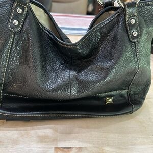 Soft, black leather Sax bag gently used